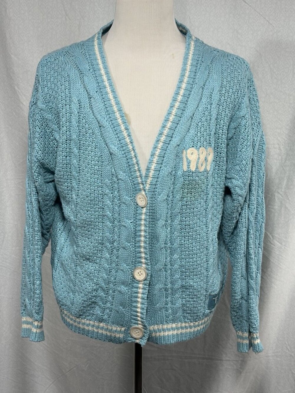 Taylor Swift 1989 Cardigan Taylor’s Version Limited Edition MD/LG Eras Tour Blue